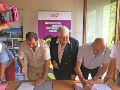 signature du contrat ENS