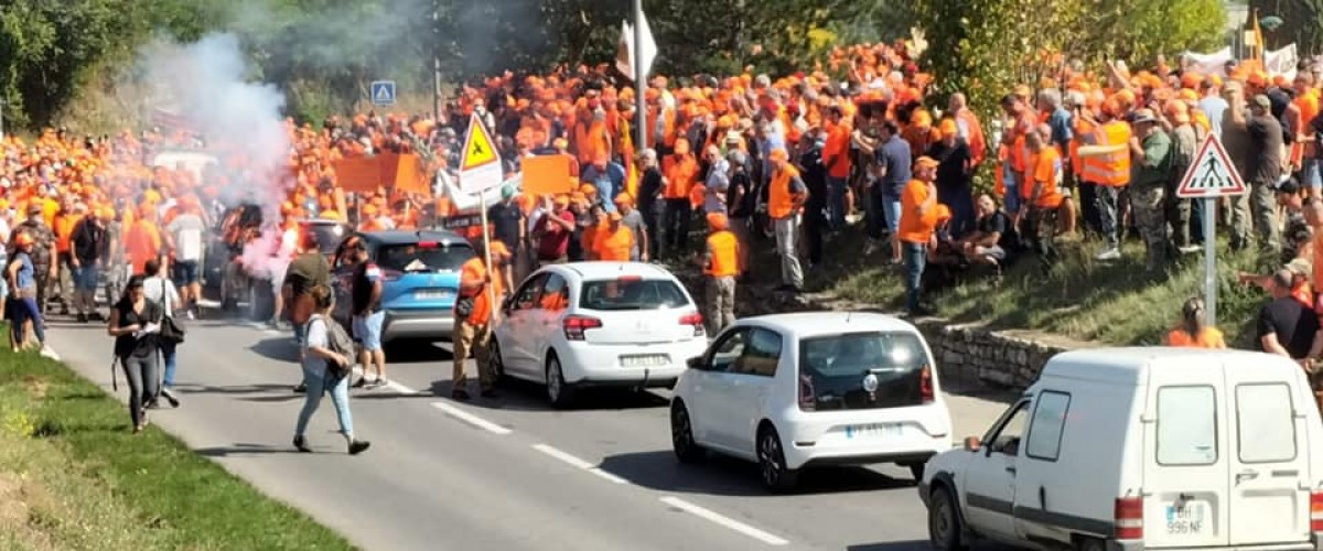 MANIF FORCALQUIER