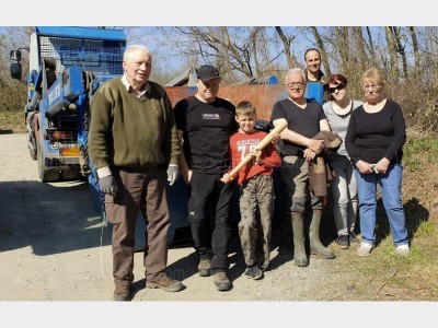 une-initiative-intergenerationnelle-sous-un-beau-soleil-qui-helas-n-a-pas-reussi-a-mobiliser-beaucoup-d-habitants-de-marin-photo-le-dl-andre-boeuf-1554220545