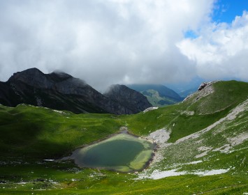 Vue sur le Lac Charvin